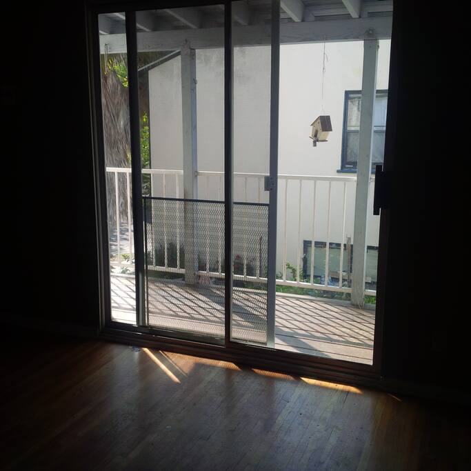 photos not updated since apartment furnished.