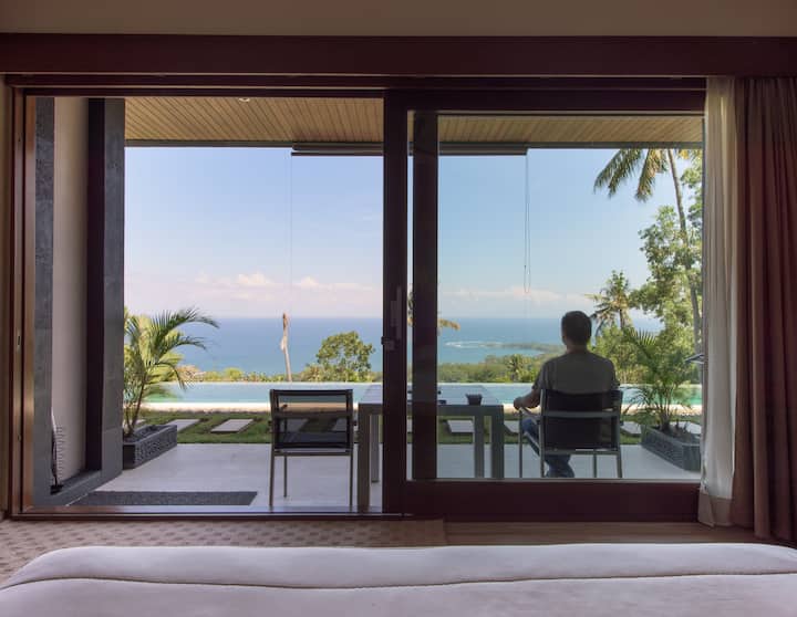 Კომფორტული, 193 × 203 სმ ზომის ოთახები შესანიშნავი ხედებით ოკეანეზე