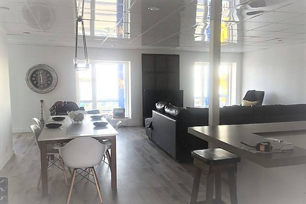 Appartement avec vue imprenable sur le Lac-St-Jean