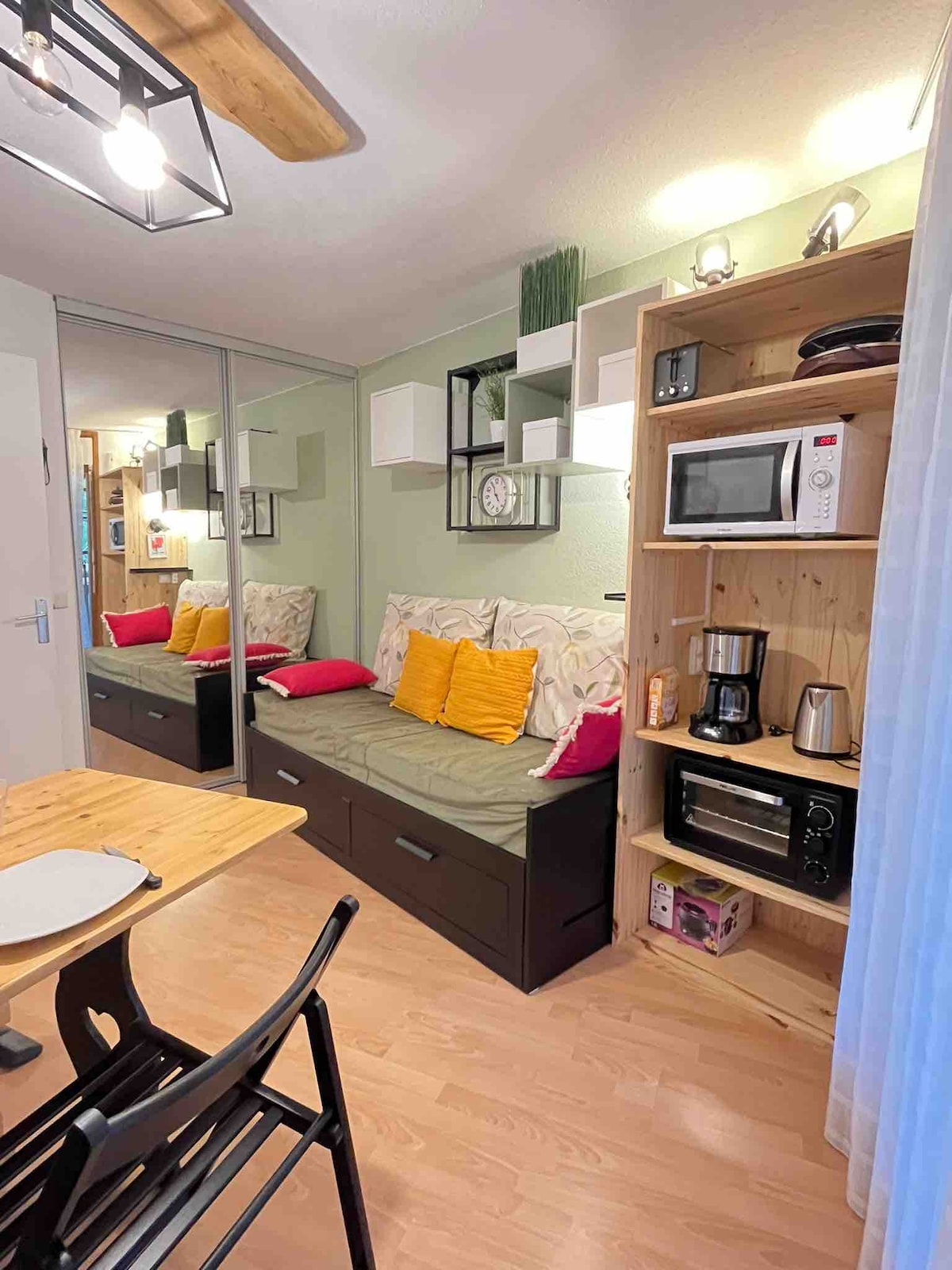 Anuncio de Airbnb popular: Studio apartment for 4 people in Le Lay en Les Contamines Montjoie