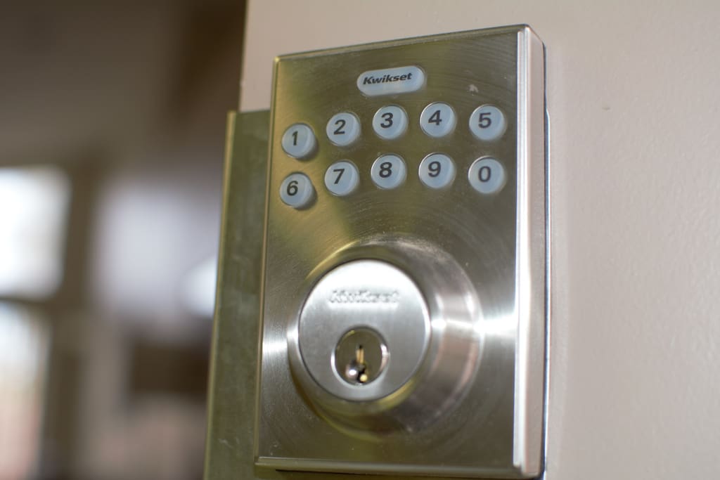 Electronic lock allows for easy check-in