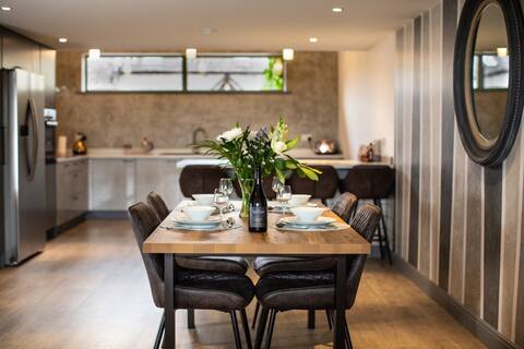 Upton Cheyney Holiday Als Homes England United Kingdom Airbnb Upton Cheyney Holiday Als Homes, Upton Cheyney End Table