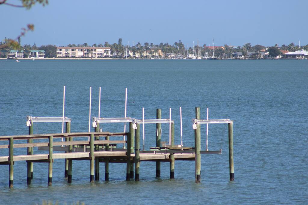 Dock