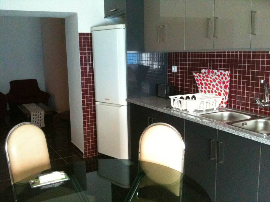 Cozinha + sala de estar
