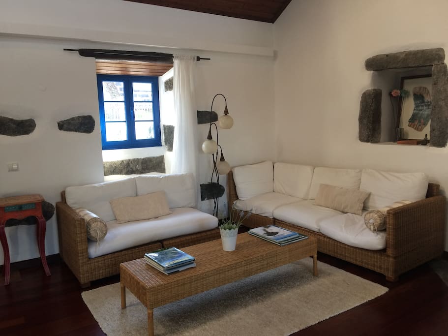 The living room - to read, chat, relax
