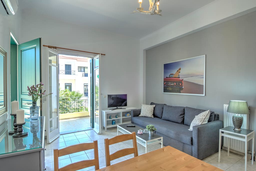 Living room arrangment