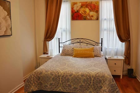 Traveller's Flat – Hell's Kitchen