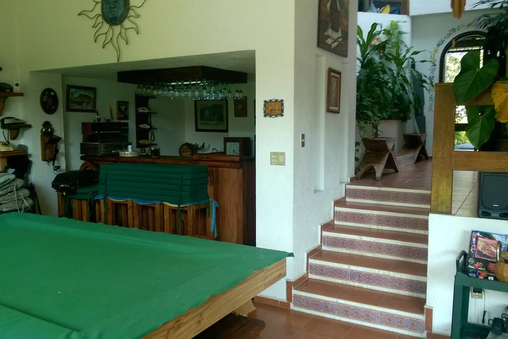 MESA de BILLAR y BAR