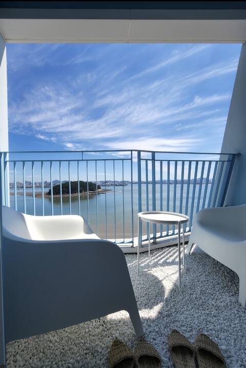 Ocean View Terrace Gamseong Accommodation Incheon Airport 20 minutes_Netflix