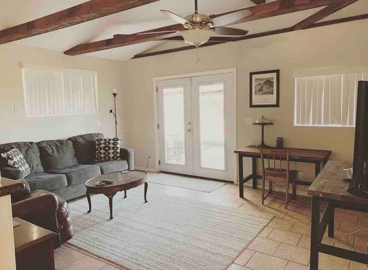 Goodland Guest House - Moreno Valley, CA