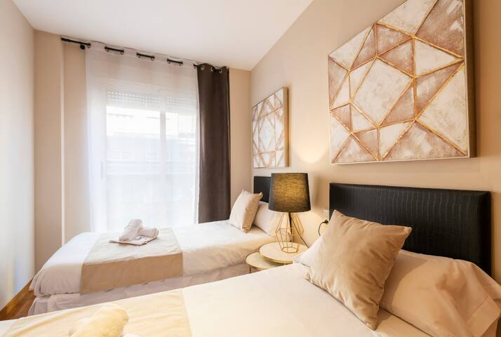 Abastos Elegant Apartment Mid-term gallery image 2