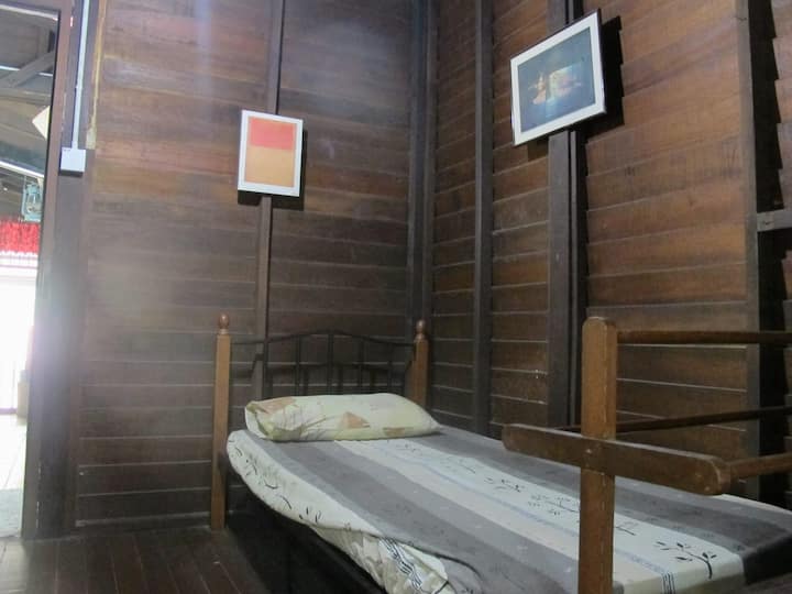 საძინებელი 1