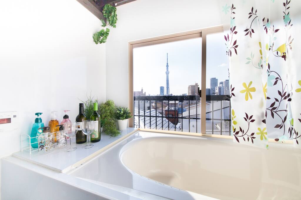 屋上浴室/Rooftop bathroom