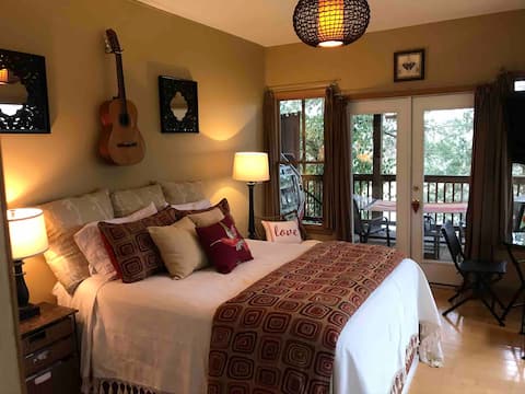 Successful Airbnb property: Beautiful River Retreat Studio Apt in Madison