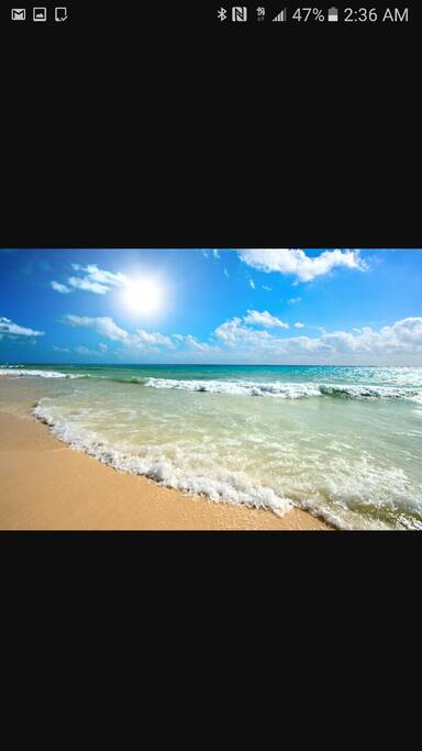 10 mins from the beach