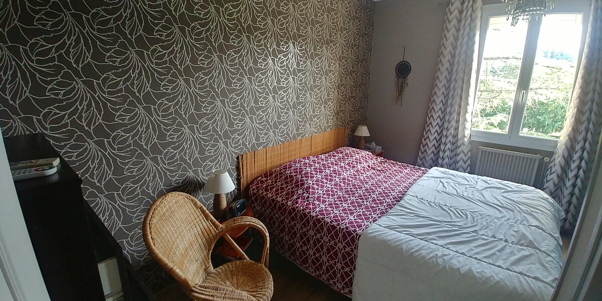 chambre 3 (adultos) . Lit queen size (160x200 cm)