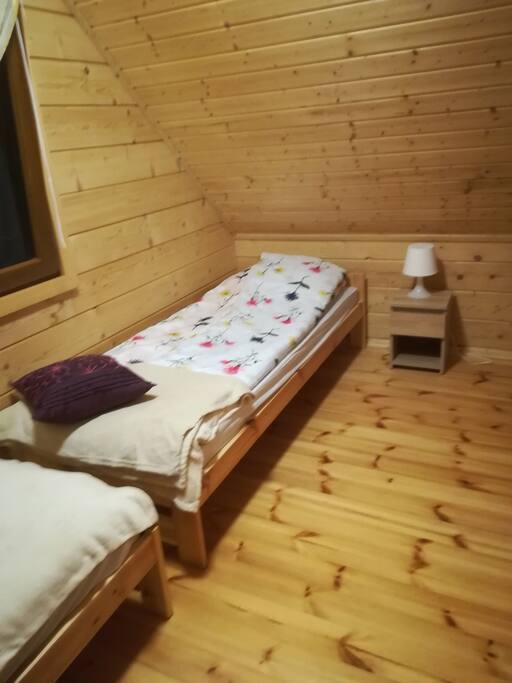 DRUGA SYPIALNIA NA PIĘTRZE