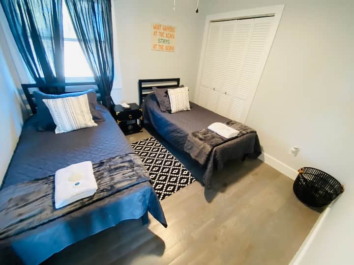 غرفة النوم رقم3 ، بسريرين توأمين