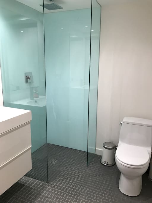 Modern bathroom
