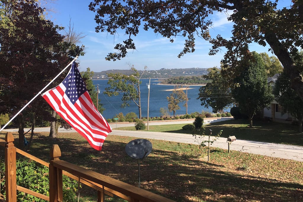 Located across the cove from big cedar lodge off highway 86. Just 10-15 minutes to highway 76 and 65.