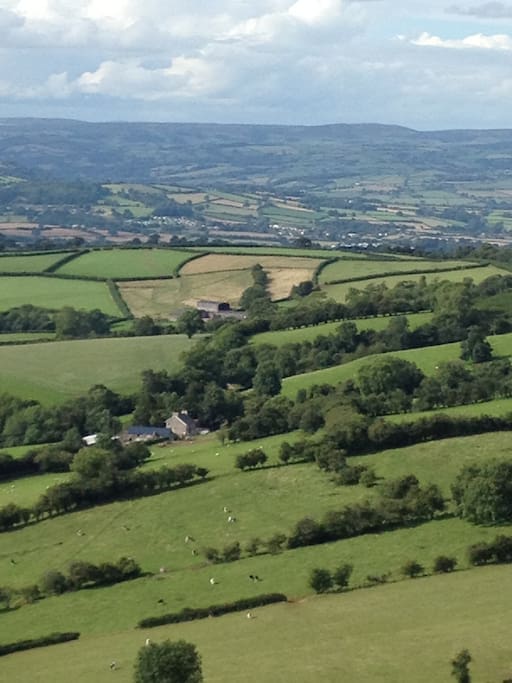 Uplift to Llangorse mountain 15 miles downhill