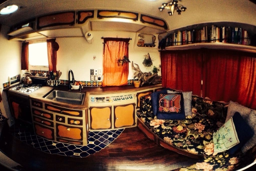 Living room and Galley (without table) - Fish Eye