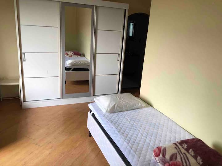 Suite 1