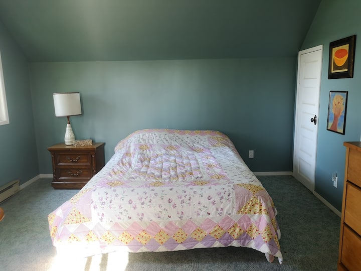 Main upstairs bedroom.