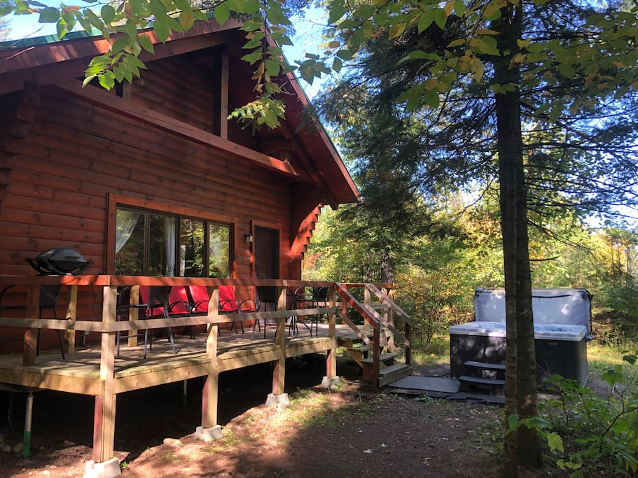 Chalet le Castor sur la rivière JacquesCartier Chalets à louer à