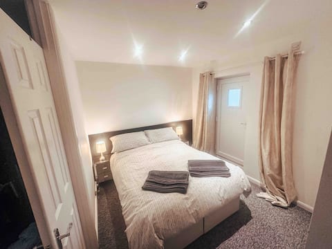 Bestwood Lodge Studio with en suite