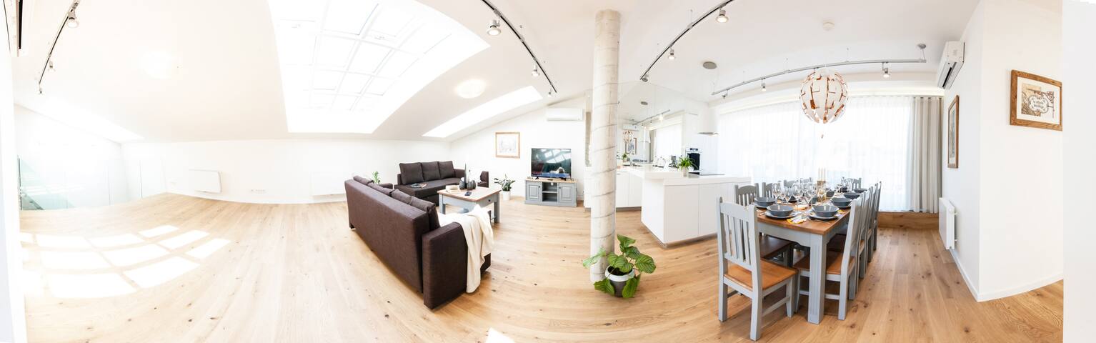 Glamour Excellent G 5-Bedrooms, Terrace (Old Town) gallery image 3