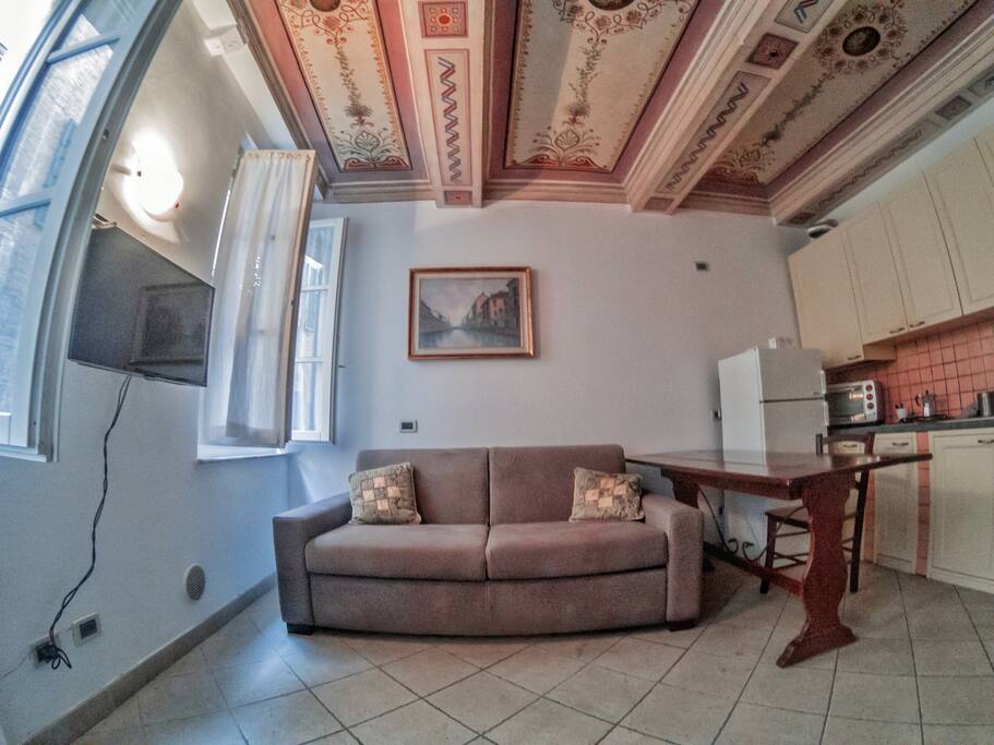 zona giorno, con divano letto