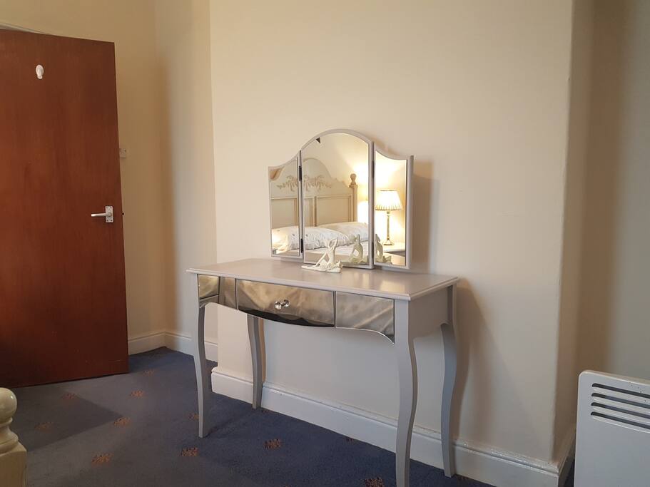 Bedroom dresser