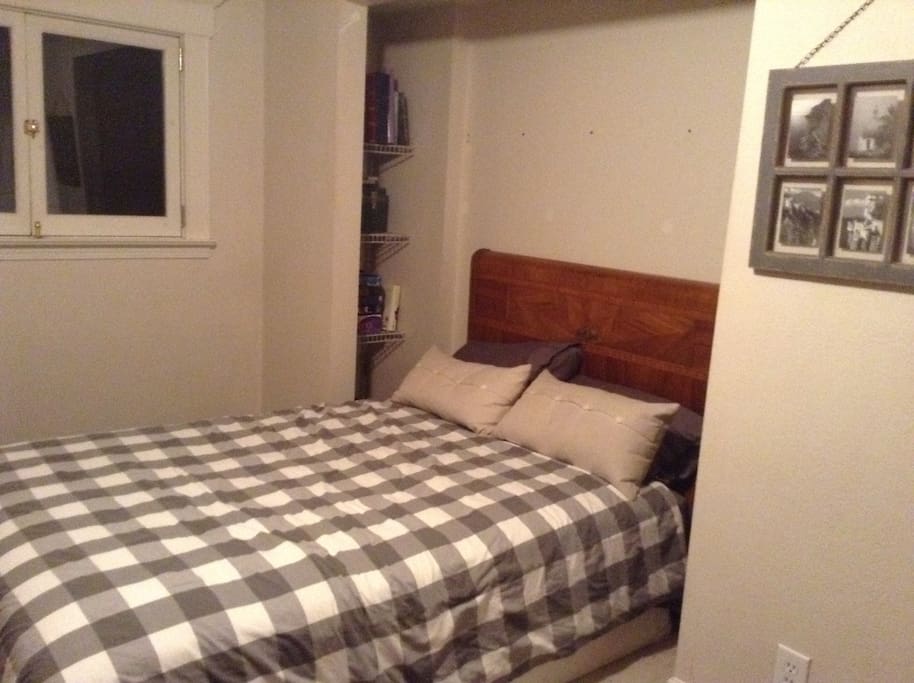 Private Bedroom with Queen Size Bed