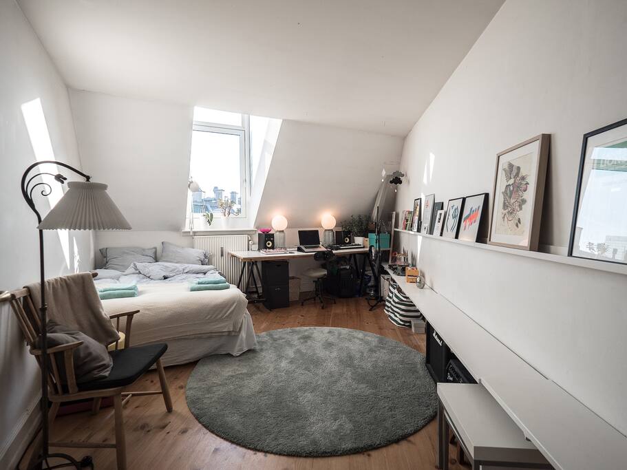 Guest Room / Private