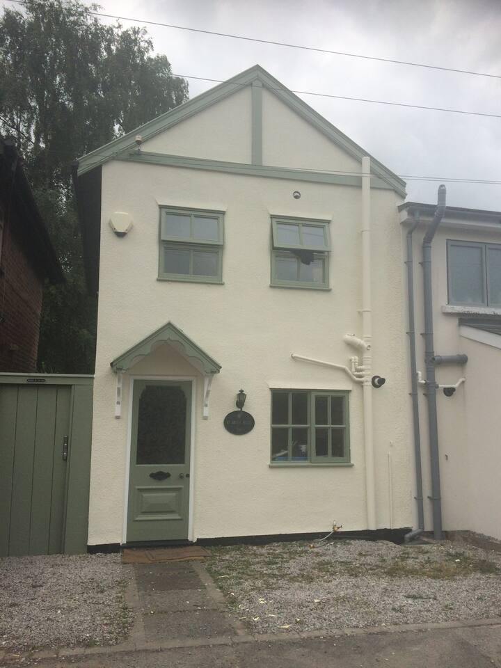 Alderley Edge Holiday Rentals & Homes England, United Kingdom Airbnb