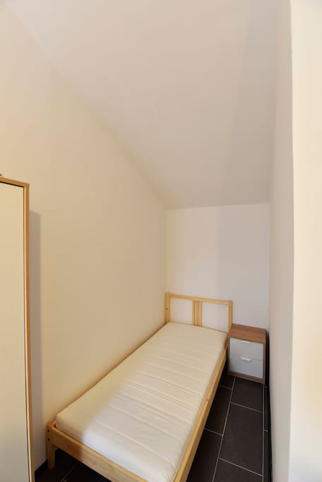 bedroom 1 (Auxiliary bed)