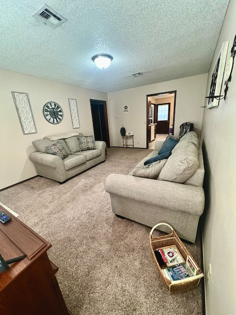 Cozy home, in a classic Route 66 town!