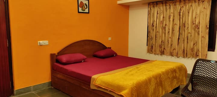 საძინებელი 4