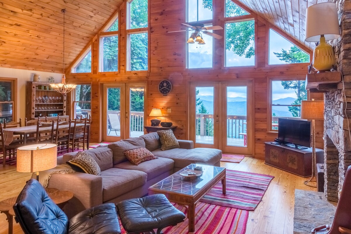 cabin with hot tub dog friendly