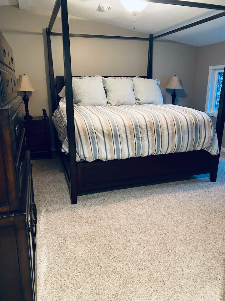 Master Bedroom overlooking Clear Lake (Second level). 