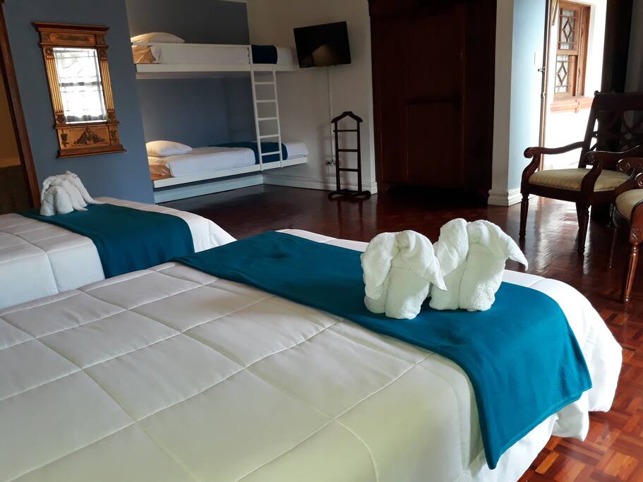 XL family room suite