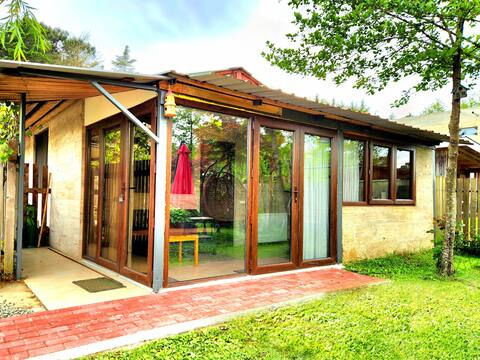 House & Yard "SESIL M" 110m to beach (kaprovani)