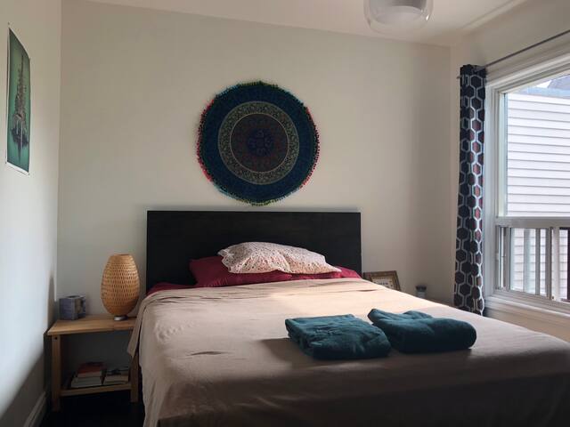 Comfy Queen BR in trendy Junction home w/ parking!