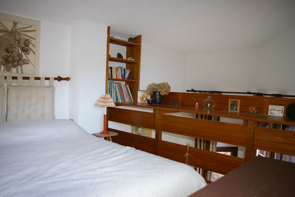 La chambre en mezzanine