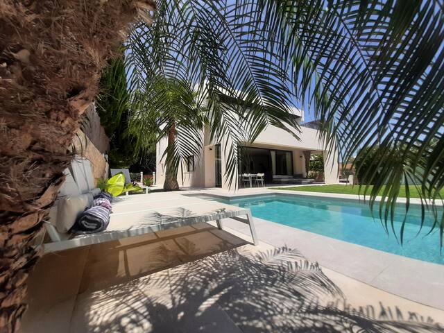 Pool Safety Fence, ACo, Heating