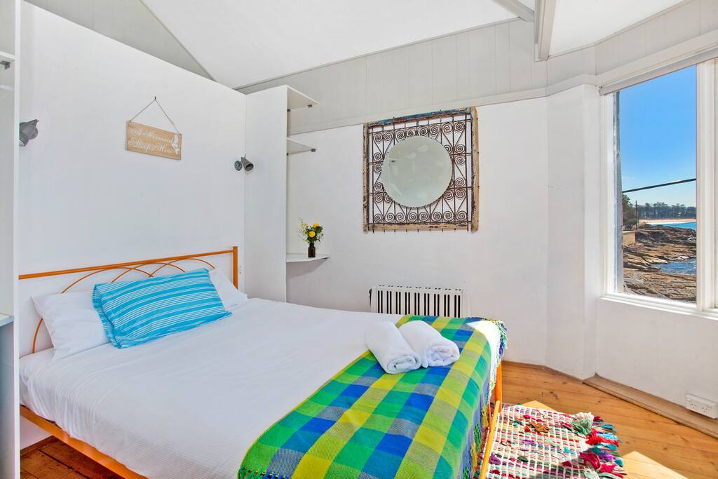 Sun set/rise exclusive Bed