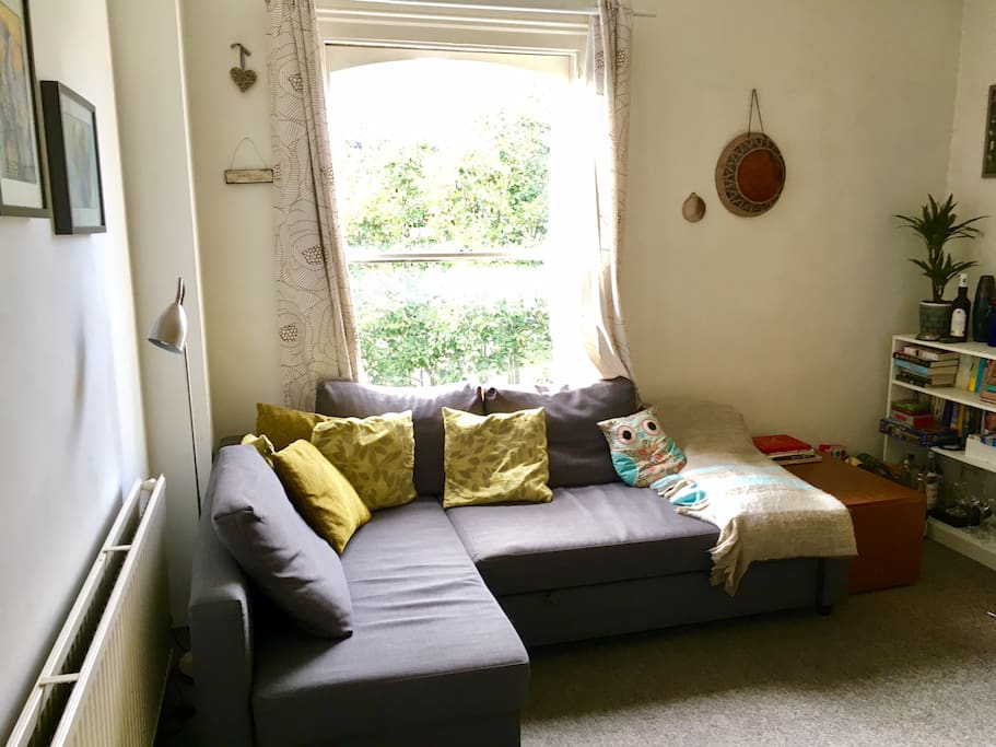 Comfy corner sofa, can be pulled out