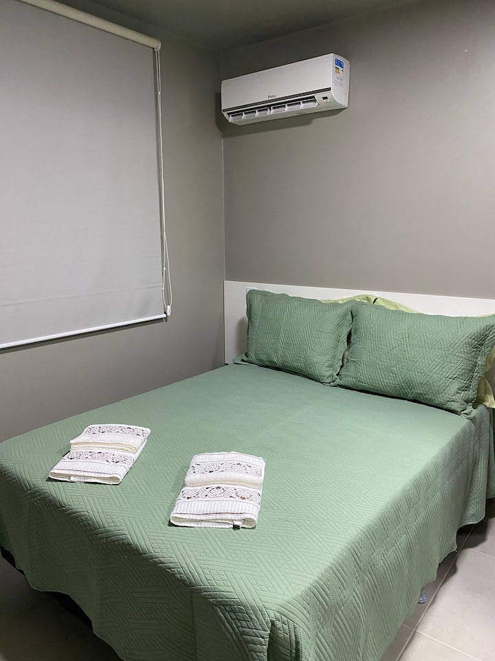 เตียงใหญ่ห้องสวีทเครื่องปรับอากาศ
