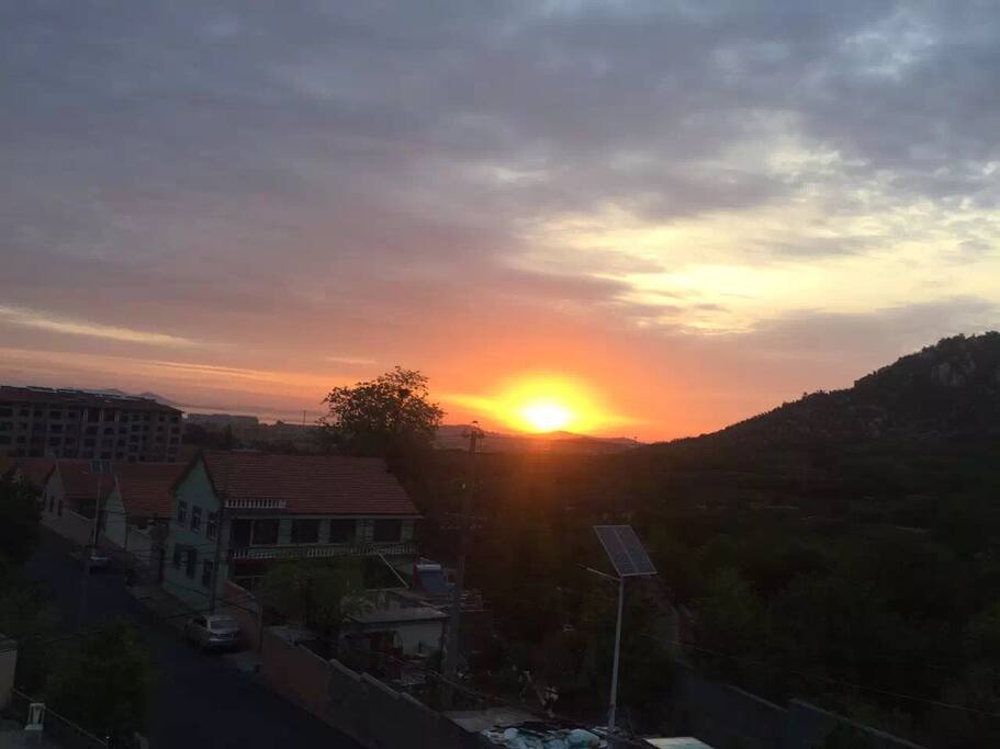 早晨阳台看日出